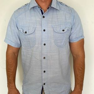 Men’s button down short sleeve summer shirt. Medium. Brand Black Jack.